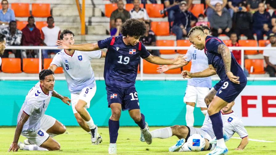 Dominicana debutará ante México y cerrará frente Surinam en la Copa Oro Dominicana debutará ante México y cerrará frente Surinam en la Copa Oro