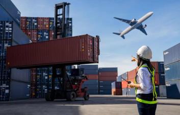 El FMI recorta medio punto el crecimiento mundial en 2025 por la guerra comercial de Trump