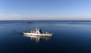 Italia envía a migrantes rechazados a centros de detención en Albania