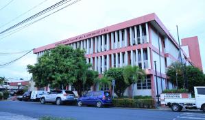 Alc&aacute;ntara y Gonz&aacute;lez tiene cinco pacientes que no han sido visitados y pide a parientes acudir all&aacute;