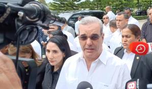 Abinader asistirá el domingo a misa en Haina en honor a víctimas de la tragedia en Jet Set