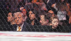 Trump se sienta junto a la jaula de la UFC en Miami en una nueva aparición en un evento deportivo Trump se sienta junto a la jaula de la UFC en Miami en una nueva aparición en un evento deportivo