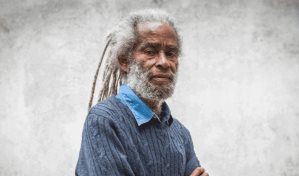 Fallece Max Romeo, leyenda del reggae jamaiquino, a los 80 años