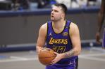 Luka Doncic firma extensión de contrato con los Lakers