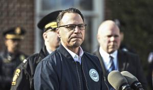 El acusado de incendiar la casa del gobernador de Pensilvania planeaba golpearlo, según documentos