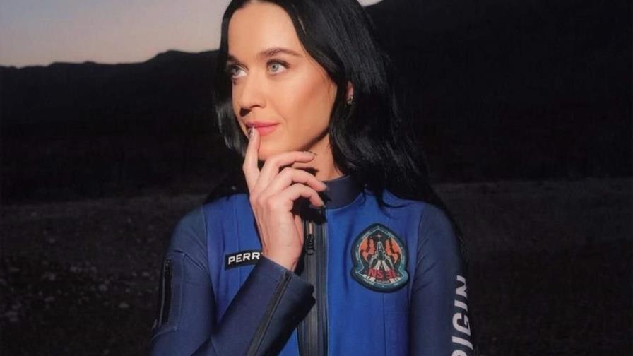 Katy Perry viaja al espacio en histórica misión turística solo para mujeres Katy Perry viaja al espacio en histórica misión turística solo para mujeres