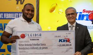 Leidsa entrega 25 millones a empleado de estación de gasolina ganador del Súper Kino TV Leidsa entrega 25 millones a empleado de estación de gasolina ganador del Súper Kino TV