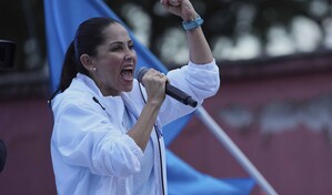 La Polic&iacute;a de Ecuador detiene a la excandidata presidencial del corre&iacute;smo Luisa Gonz&aacute;lez