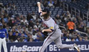 Riley conecta dos jonrones, impulsa cinco y Bravos vencen 8-4 a Azulejos