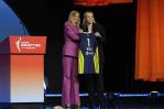 Paige Bueckers es la primera selección del draft de la WNBA, elegida por Dallas Wings