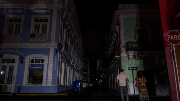 Restablecer el servicio eléctrico en Puerto Rico tomará entre 24 y 48 horas tras apagón