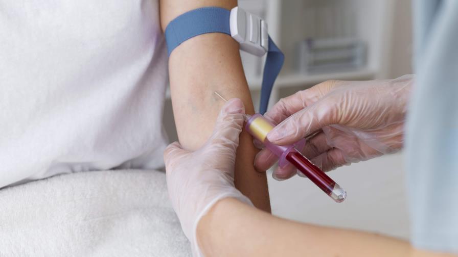 Una prueba de sangre basada en genes detecta signos tempranos de recaída en melanoma Una prueba de sangre basada en genes detecta signos tempranos de recaída en melanoma