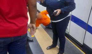 Rescatan a hombre que quedó atrapado entre vagón y andén del Metro de Santo Domingo