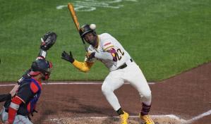 Boricua Jorge López recibe suspensión de tres juegos por tirarle a la cabeza a Andrew McCutchen