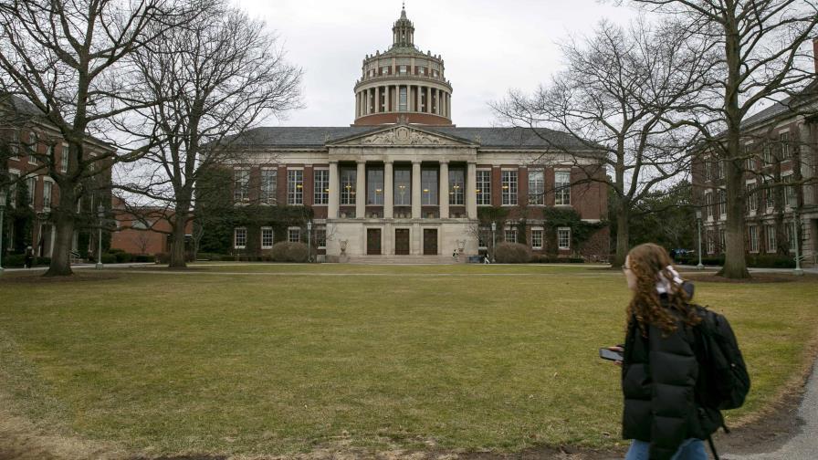 Al menos 901 estudiantes internacionales han perdido su visa bajo la administración Trump Al menos 901 estudiantes internacionales han perdido su visa bajo la administración Trump