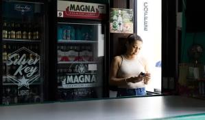 Un nuevo apagón masivo causa gran descontento en Puerto Rico en plena Semana Santa