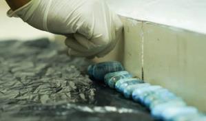 Atrapan a un franc&eacute;s cuando pretend&iacute;a viajar con droga en el est&oacute;mago