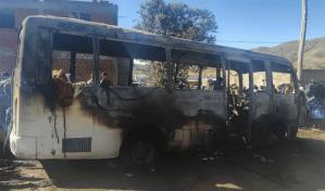 Mueren cinco estudiantes tras el incendio de un bus escolar al suroeste de Bolivia