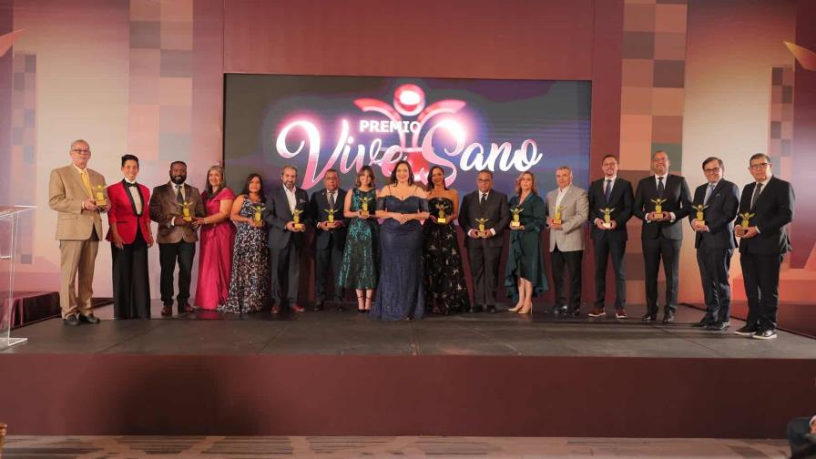 Catorce nuevos héroes de la Salud reconocidos en la Séptima Gala de Premio Vive Sano Catorce nuevos héroes de la Salud reconocidos en la Séptima Gala de Premio Vive Sano