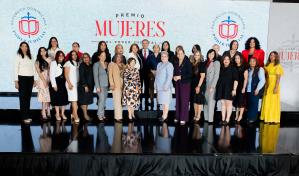 Poder Judicial reconoce a 25 juezas y servidoras judiciales a nivel nacional