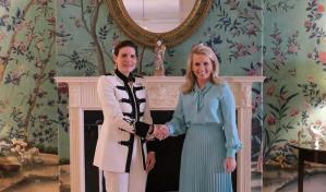 La nueva embajadora de RD en EE. UU. presentó copias de estilo