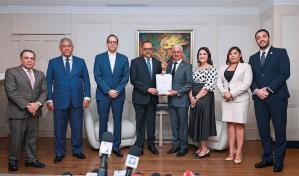 El control y el poder de la Presidencia crecen con la fusión de los ministerios El control y el poder de la Presidencia crecen con la fusión de los ministerios
