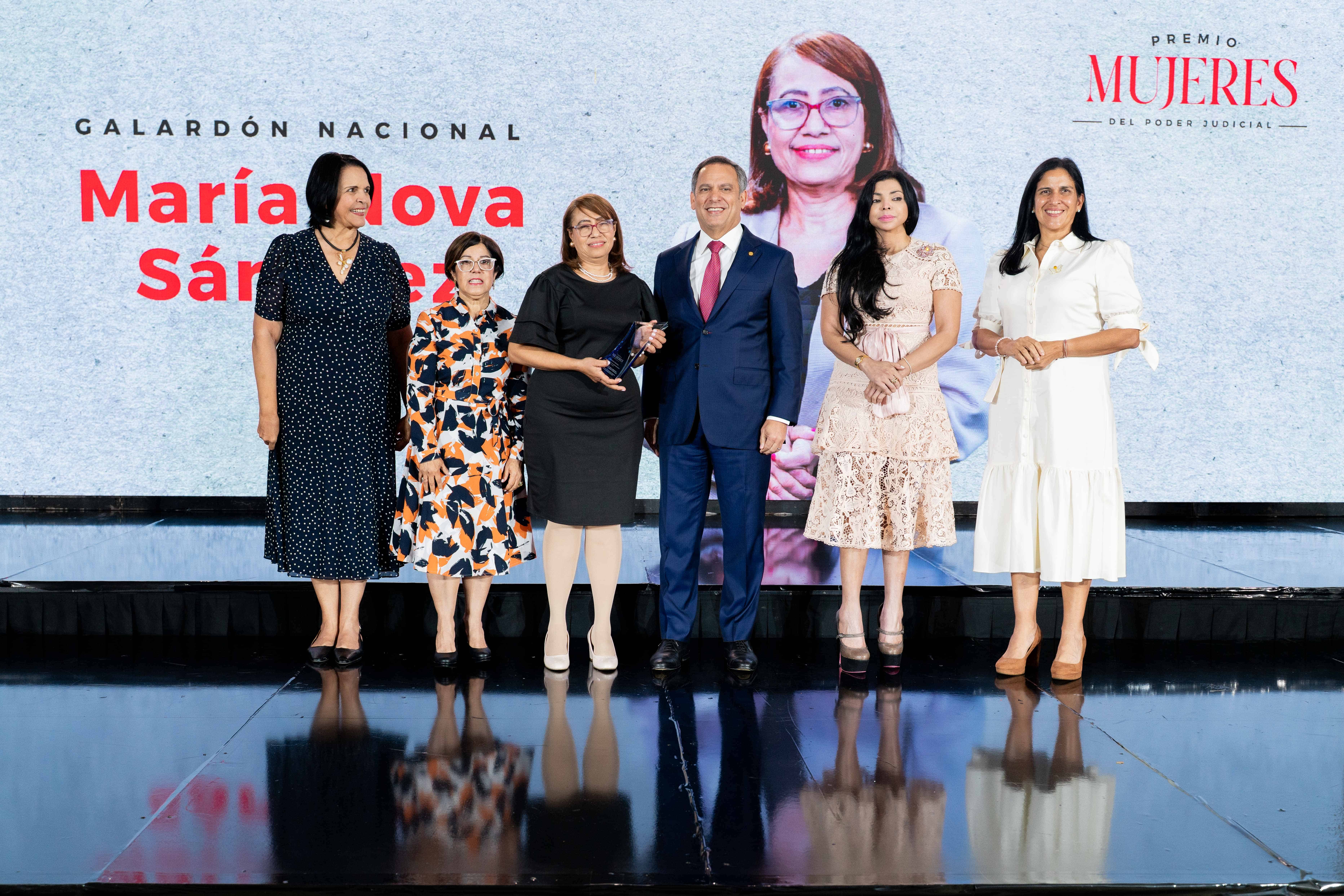 María Nova Sánchez, abogada ayudante de Primera Instancia del Distrito Nacional (con casi 35 años de servicio).