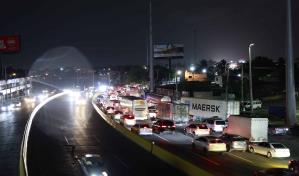 Largo taponamiento en la autopista Duarte este Miércoles Santo