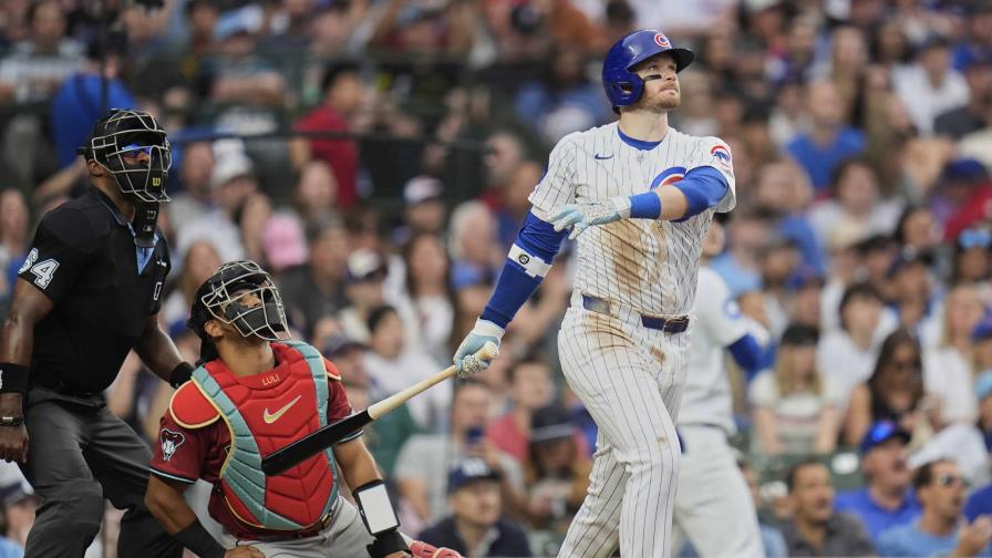 Kelly conecta 2 HRs, Tucker da batazo decisivo y Cachorros superan 13-11 a Diamondbacks Kelly conecta 2 HRs, Tucker da batazo decisivo y Cachorros superan 13-11 a Diamondbacks