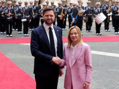 JD Vance se reúne en Roma con Meloni antes de celebrar la Pascua
