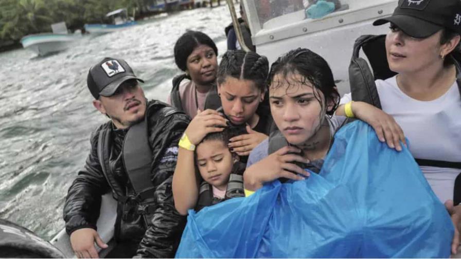 Migrantes viven una horrible travesía por mar en su regreso a Venezuela Migrantes viven una horrible travesía por mar en su regreso a Venezuela