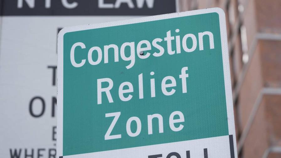 Peaje para conductores de Manhattan sigue vigente, pese a plazo impuesto por Trump Peaje para conductores de Manhattan sigue vigente, pese a plazo impuesto por Trump