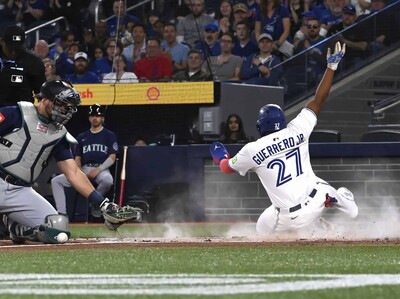 Con las piernas de Vladimir Guerrero Jr., Toronto gana
