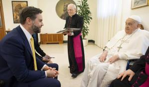 El último día de Francisco: recepción con el vicepresidente de EE. UU. y recorrido en el papamóvil