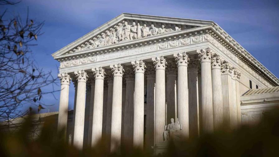 Juez Alito critica fallo nocturno que bloqueó orden de deportación de Trump Juez Alito critica fallo nocturno que bloqueó orden de deportación de Trump