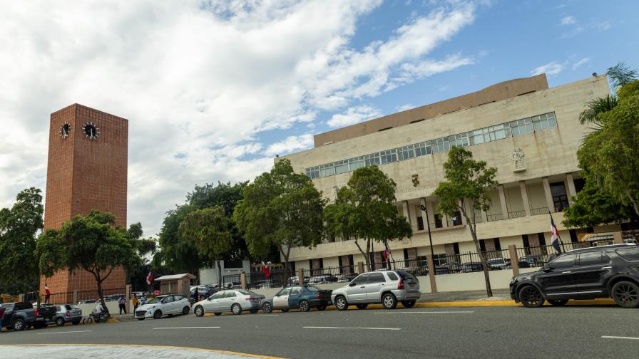 Ayuntamiento DN se desliga de regidor acusado por narcotráfico en EE.UU. Ayuntamiento DN se desliga de regidor acusado por narcotráfico en EE.UU.
