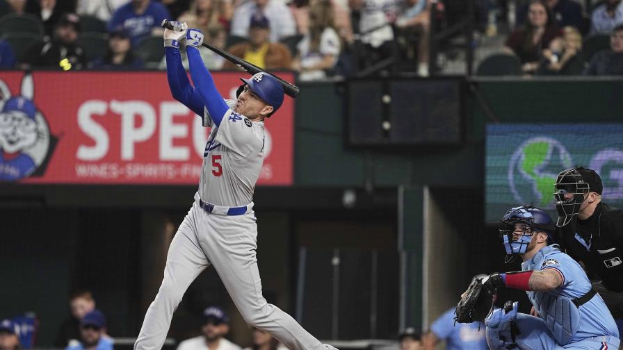 Elevado de sacrificio de Freeman y seis relevistas dan a Dodgers triunfo de 1-0 sobre Rangers Elevado de sacrificio de Freeman y seis relevistas dan a Dodgers triunfo de 1-0 sobre Rangers