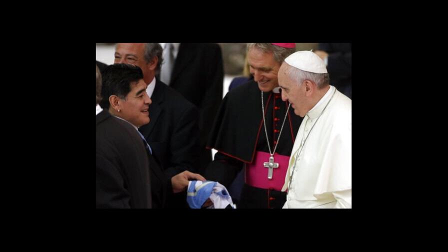 El mundo del deporte lamenta a Francisco, el papa amante del fútbol El mundo del deporte lamenta a Francisco, el papa amante del fútbol