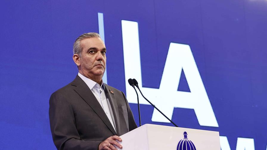 "No hay ninguna razón para que se mantenga ese 10 %", dice Abinader de los aranceles de Trump