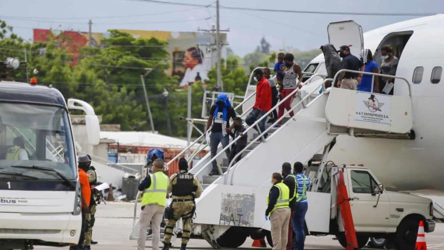 Jefa ONU en Haití teme que EE. UU. aumente deportaciones de haitianos violando derechos humanos Jefa ONU en Haití teme que EE. UU. aumente deportaciones de haitianos violando derechos humanos