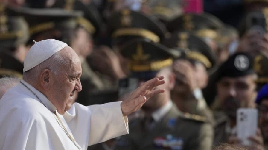 Francisco, un papa reformista muy popular fuera de la Iglesia Francisco, un papa reformista muy popular fuera de la Iglesia