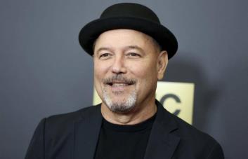 Rubén Blades lamenta muerte del papa Francisco, llamado absurdamente el papa comunista