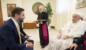 Así fue el encuentro entre Francisco y Vance, uno de los últimos líderes en reunirse con el papa Así fue el encuentro entre Francisco y Vance, uno de los últimos líderes en reunirse con el papa