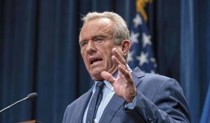 Manifestantes interrumpen sesión de Robert F. Kennedy Jr. en el Senado de EE. UU.