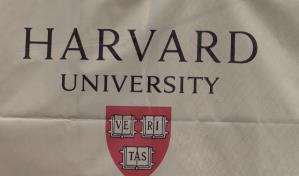 Universidad de Harvard demanda al gobierno de Trump por recortes en financiación