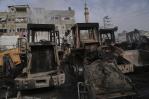 Ataques israelíes matan a 14 en Gaza y destruyen maquinaria pesada para retirar escombros