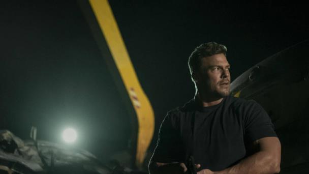 “Reacher”, exitosa serie que celebra al clásico héroe de acción