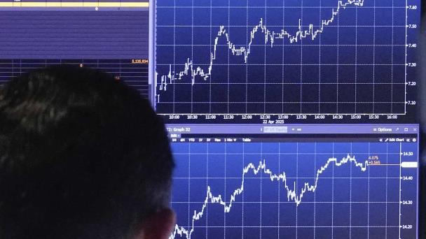 Wall Street cierra con subidas del 2 % por esperanzas de una desescalada con China