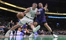 Payton Pritchard encesta 30 puntos y gu&iacute;a el debut triunfal de los Celtics en la Copa NBA