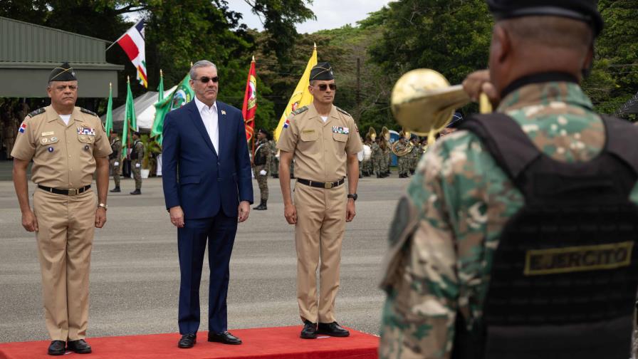 Ministro de Defensa: "Bandas haitianas no ofrecen peligro" Ministro de Defensa: "Bandas haitianas no ofrecen peligro"